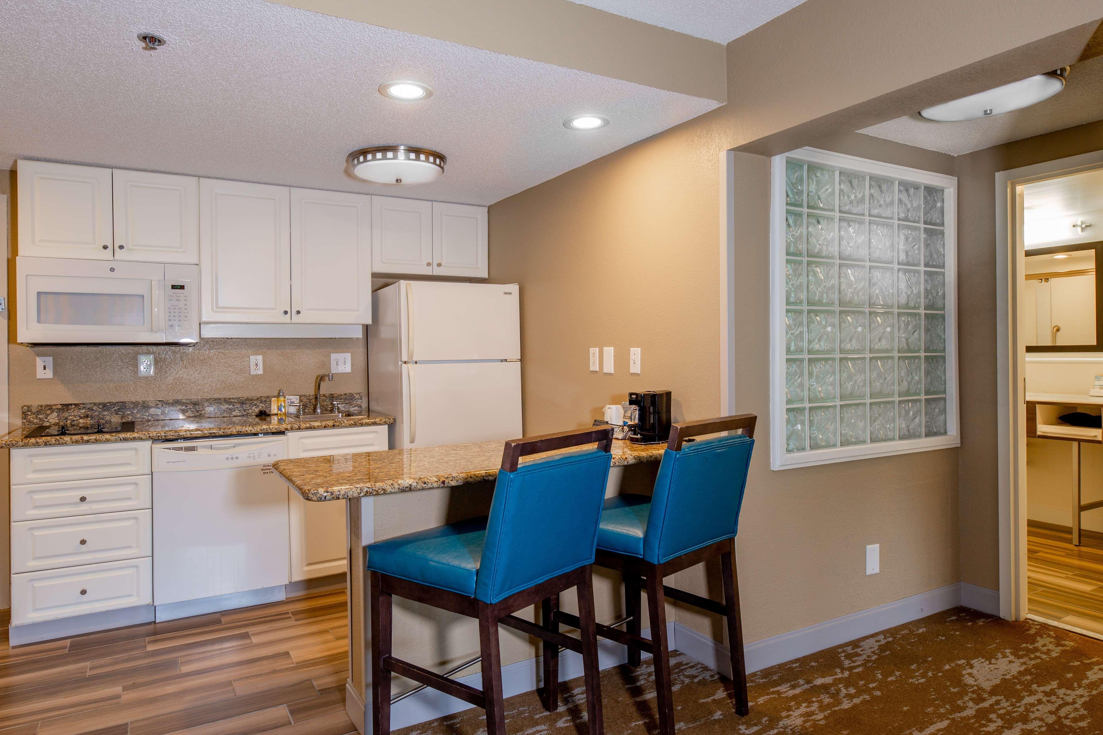 Hampton Inn & Suites Raleigh Cary Lenovo Center Bagian luar foto