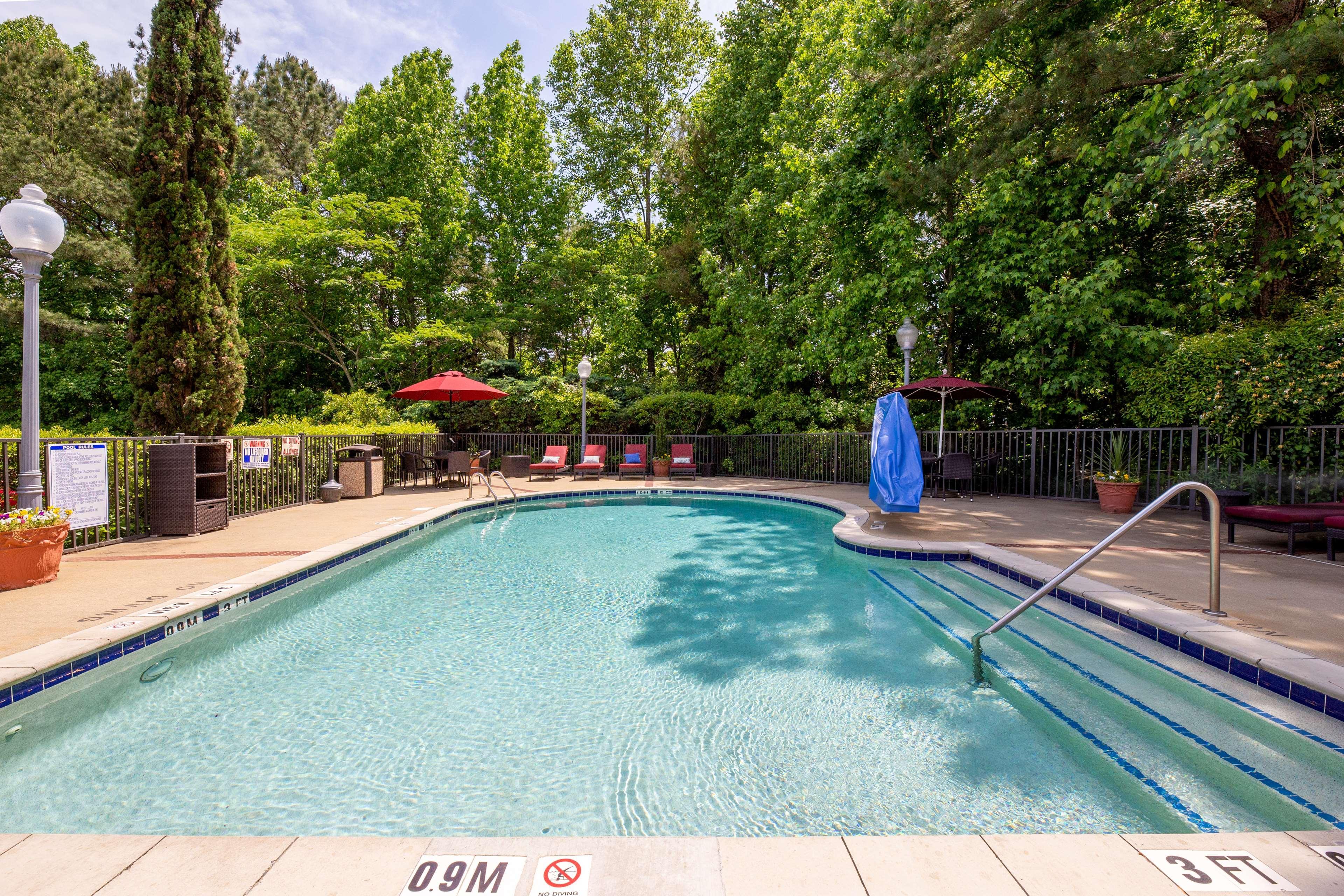 Hampton Inn & Suites Raleigh Cary Lenovo Center Bagian luar foto