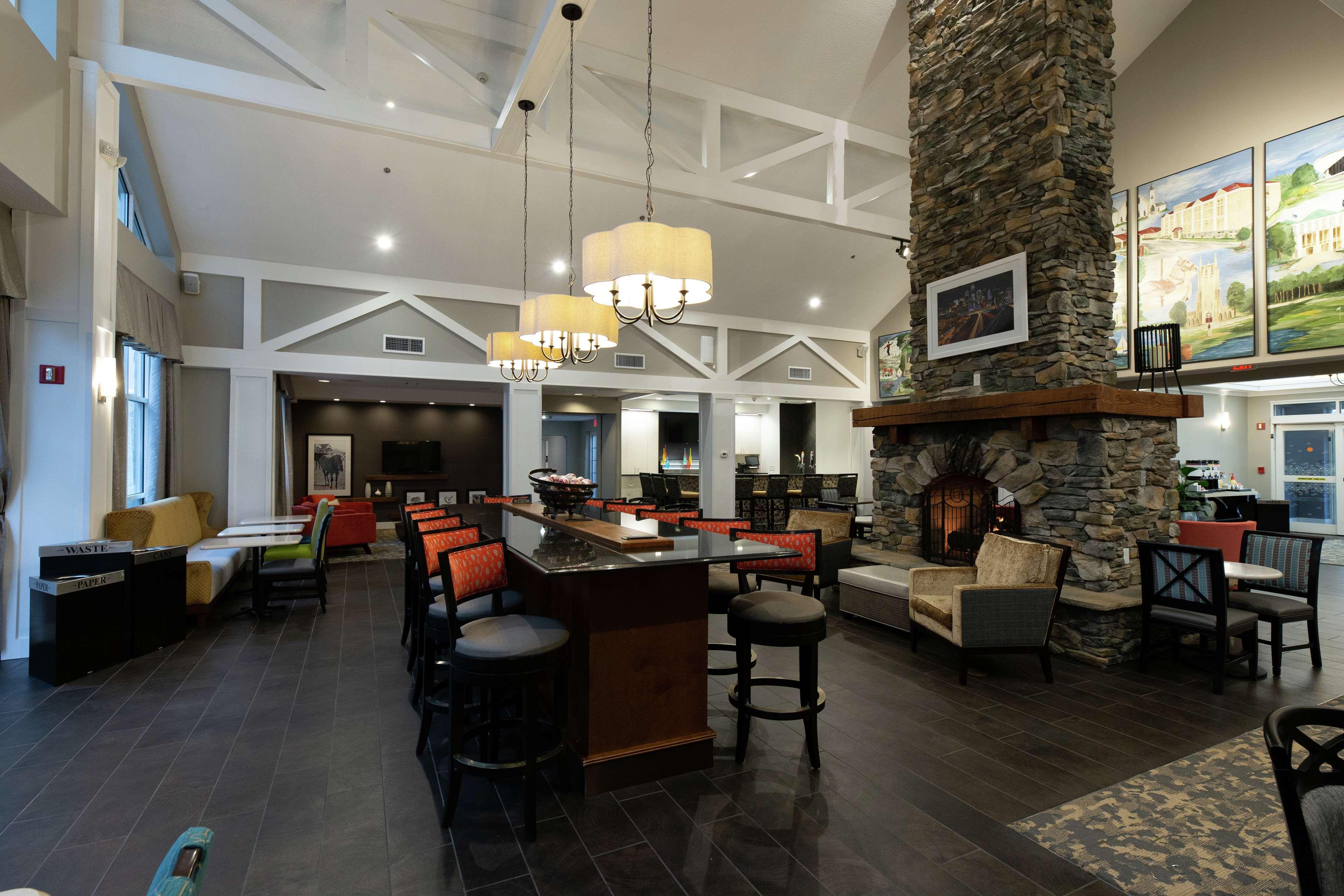 Hampton Inn & Suites Raleigh Cary Lenovo Center Bagian luar foto