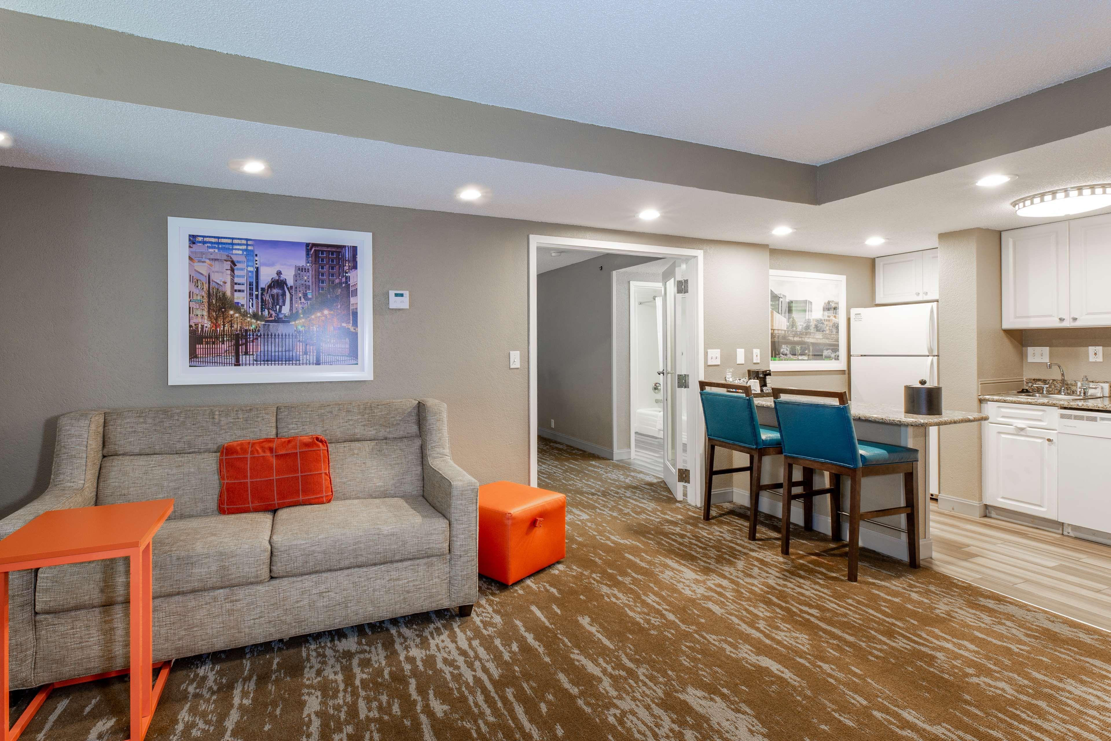 Hampton Inn & Suites Raleigh Cary Lenovo Center Bagian luar foto