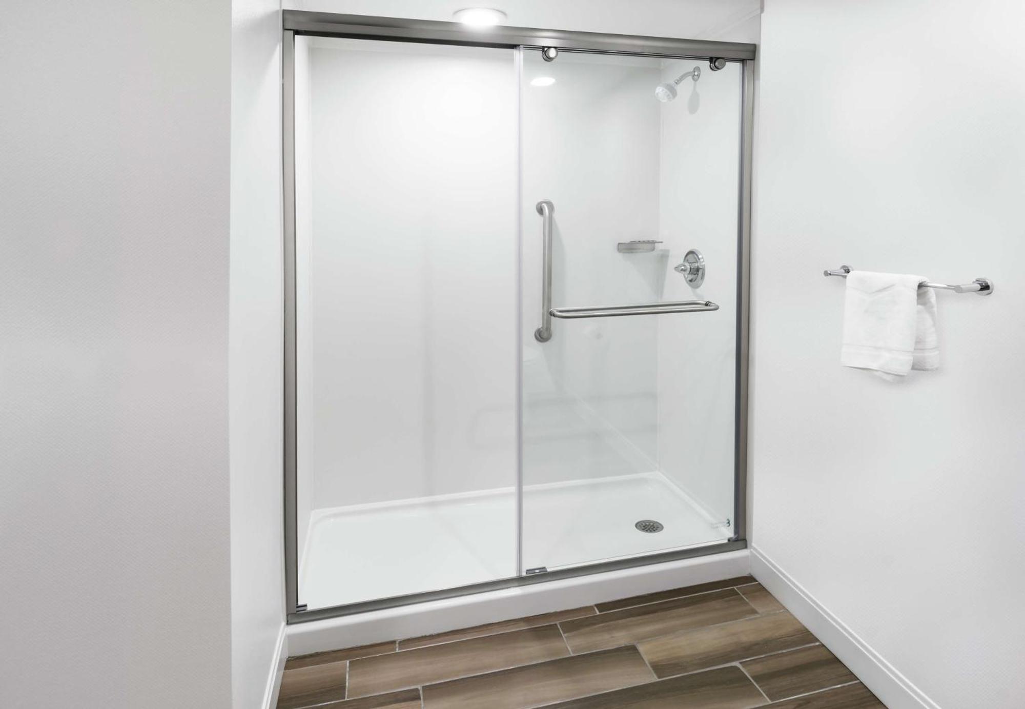 Hampton Inn & Suites Raleigh Cary Lenovo Center Bagian luar foto