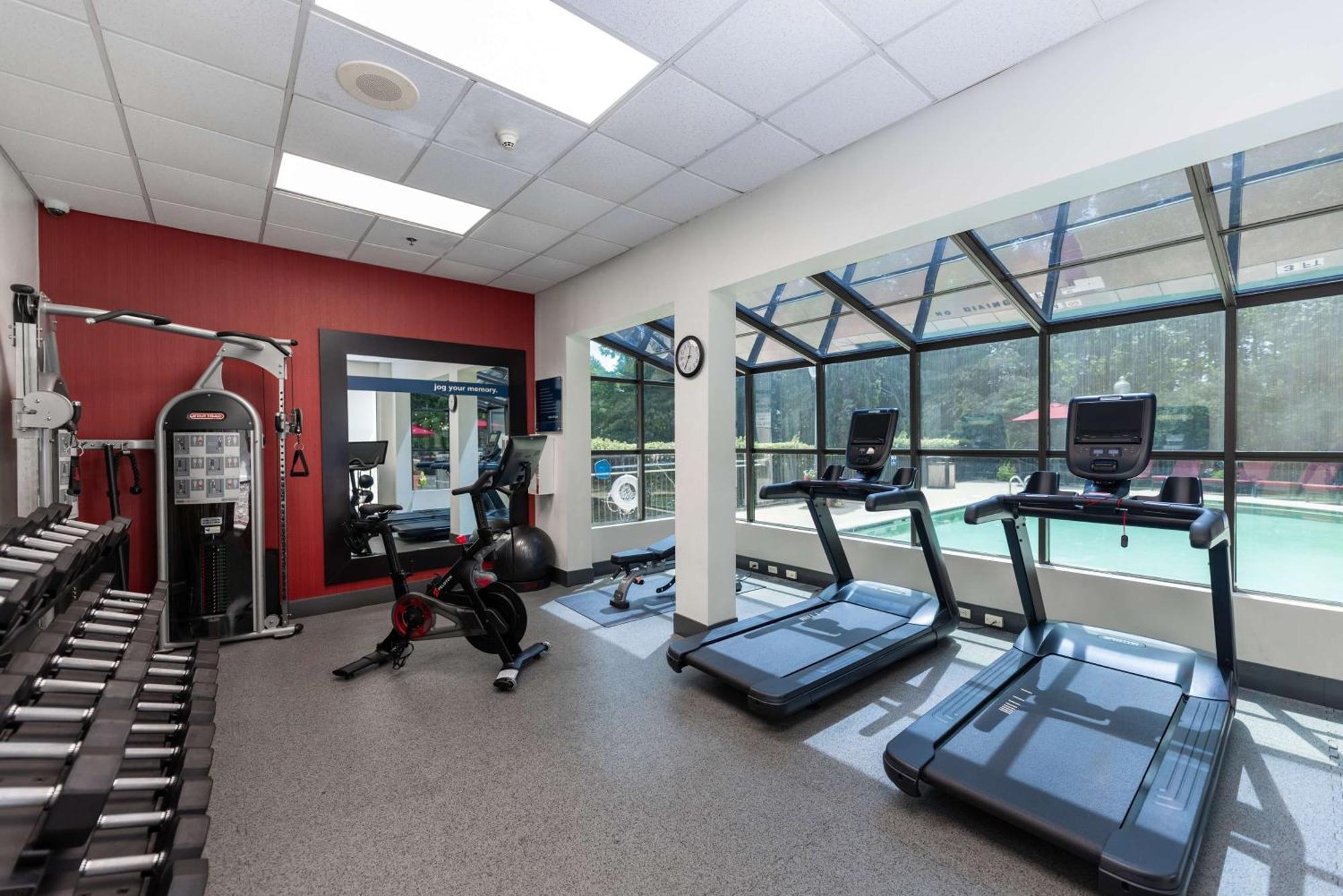 Hampton Inn & Suites Raleigh Cary Lenovo Center Bagian luar foto